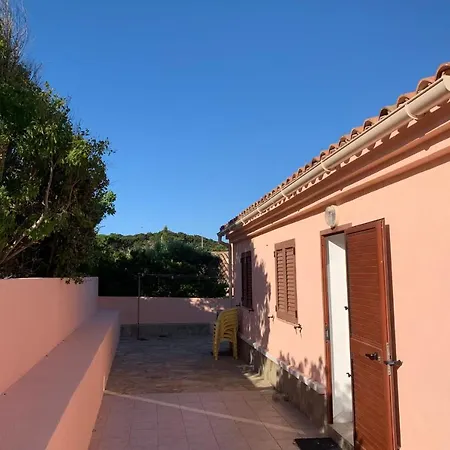 Charmante 2 Les Pieds Dans L'eau Vakantiehuis Bonifacio (Corsica)