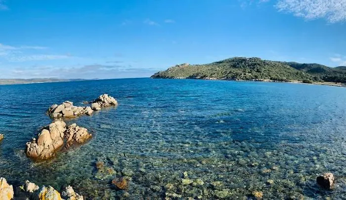 Charmante 2 Les Pieds Dans L'eau