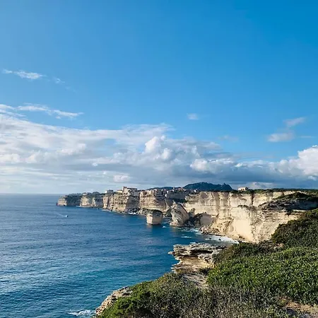 Charmante 2 Les Pieds Dans L'eau *