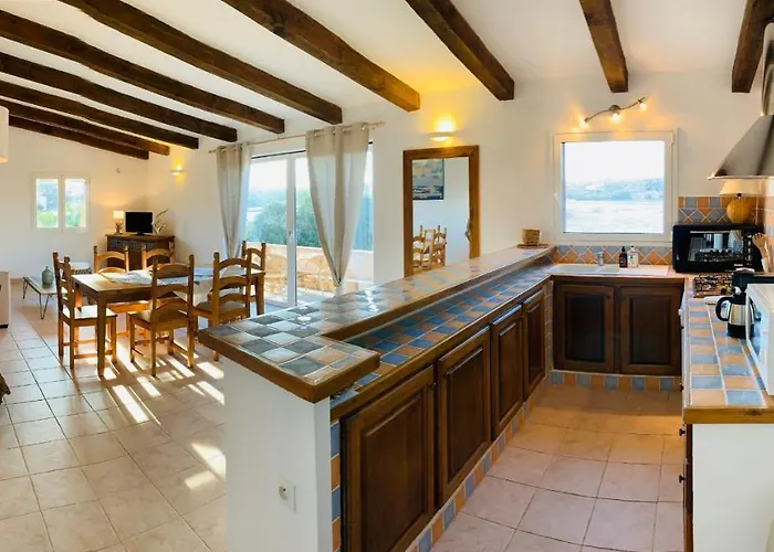 Charmante 2 Les Pieds Dans L'eau *