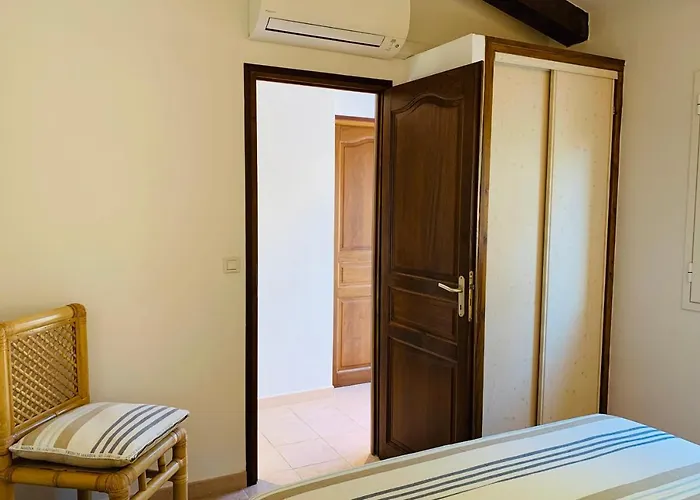 Charmante 2 Les Pieds Dans L'eau * 博尼法乔