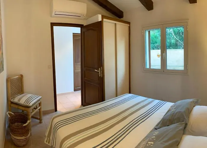 Charmante 2 Les Pieds Dans L'eau * 博尼法乔